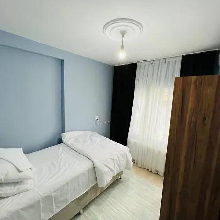 Double Bedroom Small Unit Near Fatihmosque *